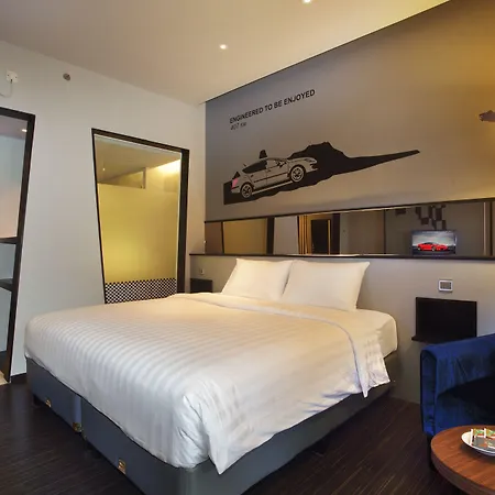 Cabin Hotel-3